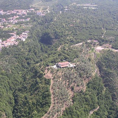 Agriturismo Casale Pie D'Eco Villa Calvanico Eksteriør bilde
